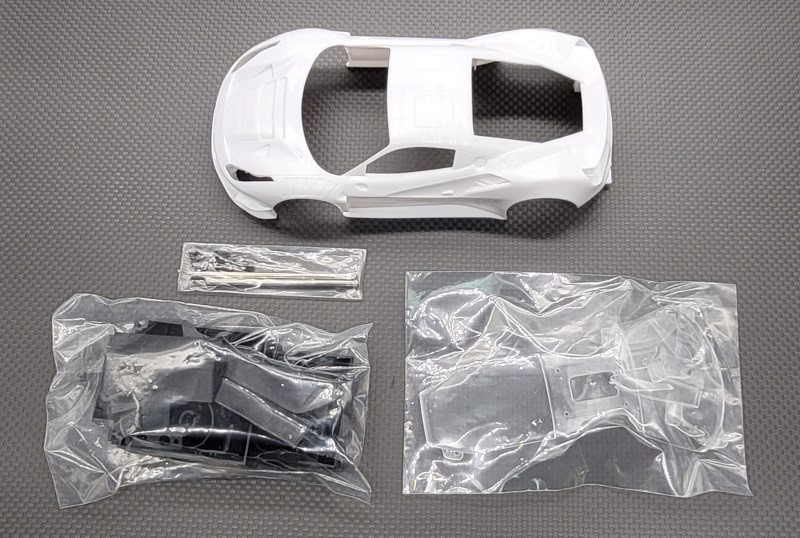 GL Ferrari 488 GT3 White Kit Set